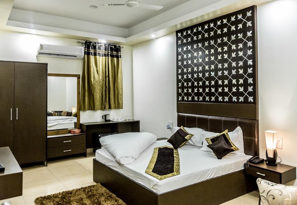 Red Orchid Hotel Meerut Exterior photo